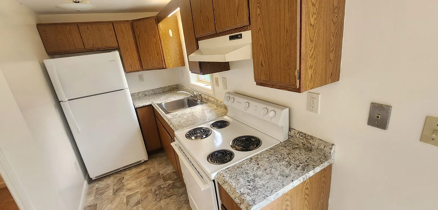 3 bed, 1.5 bath, 960 sqft, $1,795 — Photo 4