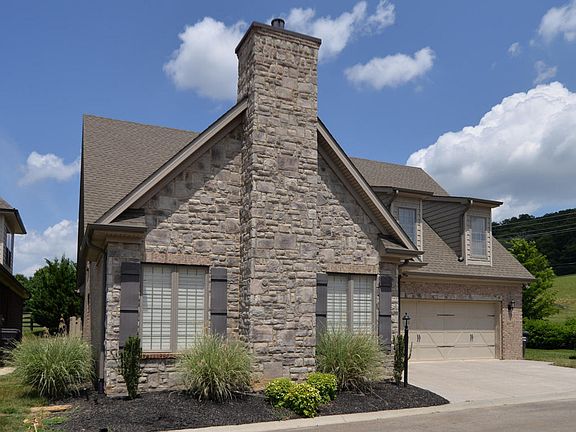 2nd image of 2208 Villa Garden Way