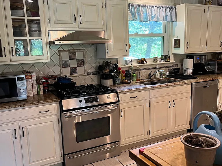 129 Michaels Rd #A — Photo 5
