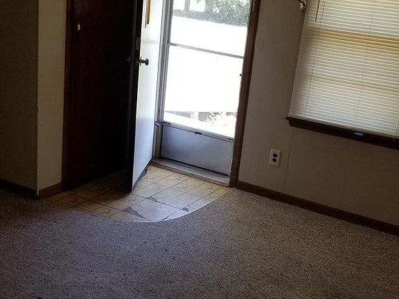 DINING ROOM AREA