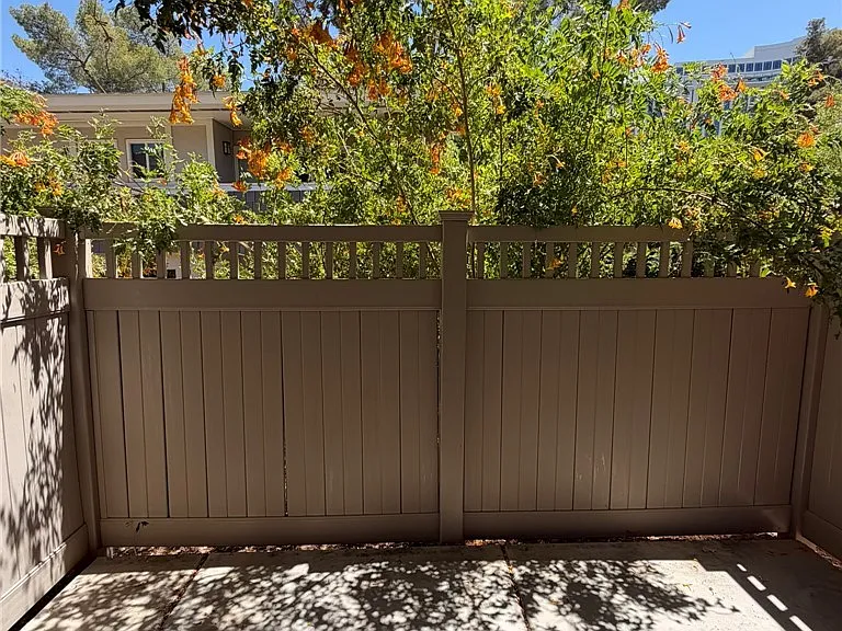 650 Oakmont Ave #2113 — Photo 17