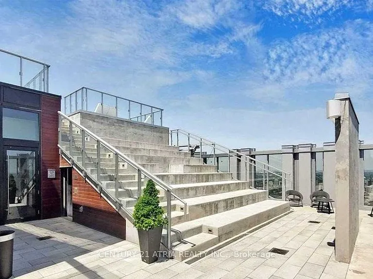 1 Yorkville Ave #2201 — Photo 14