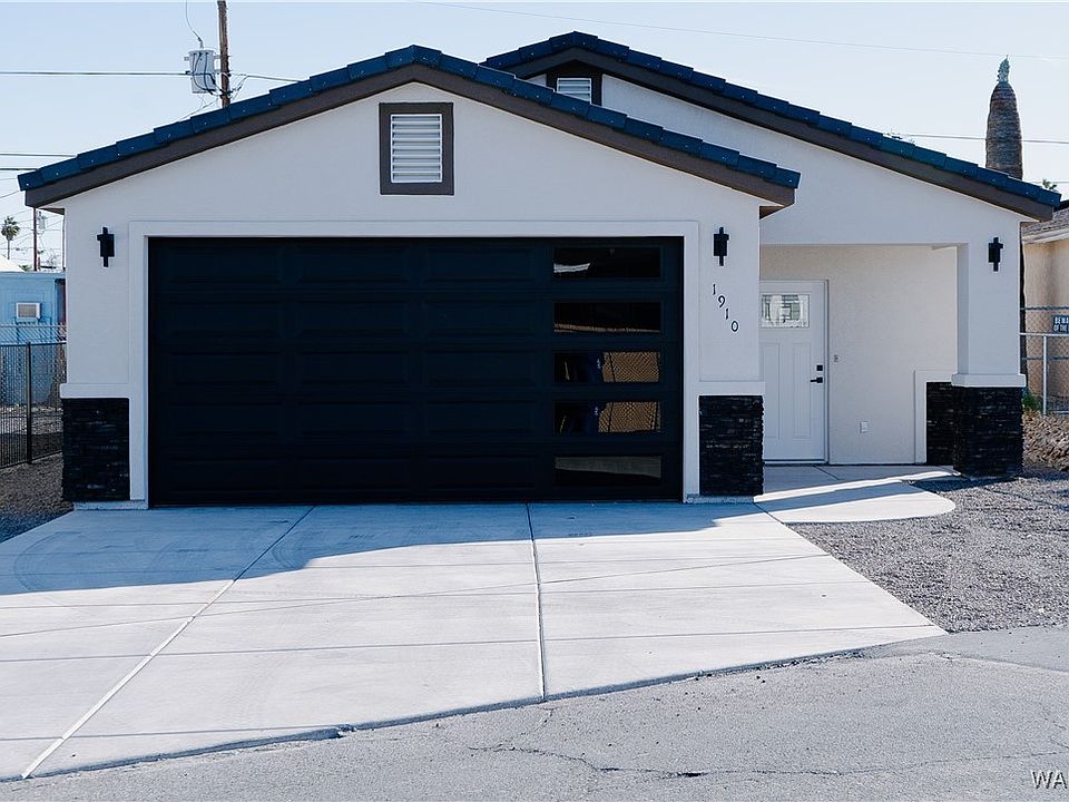 1st image of 1910 Sea Breeze Lane