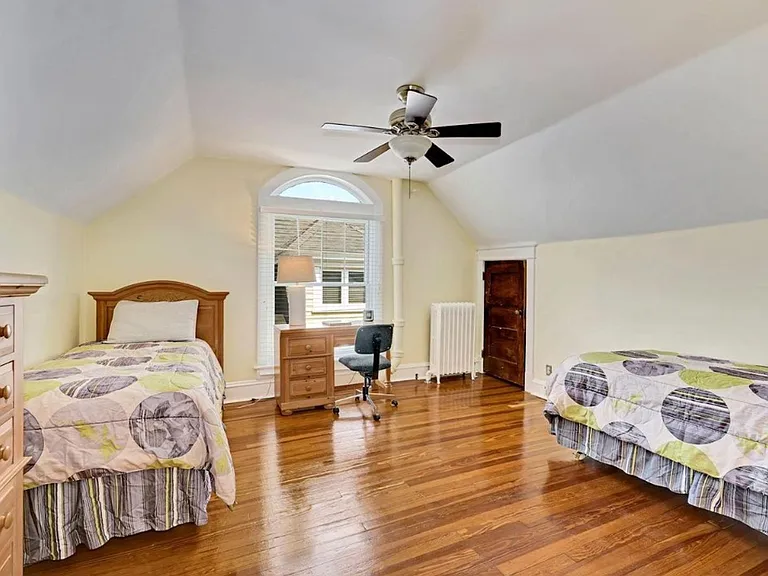 1424 Longfellow St NW — Photo 24
