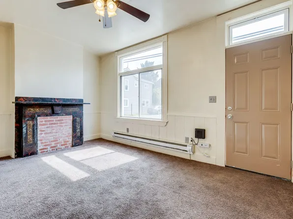 19 - 709-711 Industry