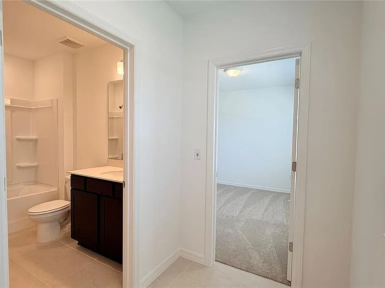 5694 Enchanted Meadow Aly #A — Photo 6