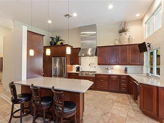 4th image of 16919 Timberlakes Dr