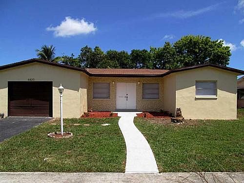 1st image of 4420 NW 42nd Ave
