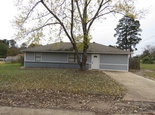 9137 Raspberry Ave, Frankston, TX 75763