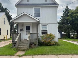 1096 Maple St, Sault Sainte Marie, MI 49783