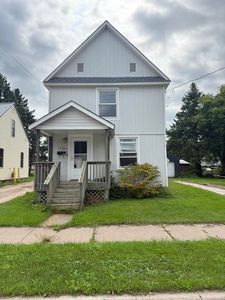 1096 Maple St, Sault Sainte Marie, MI, 49783