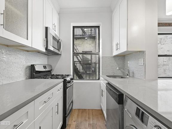 2nd image of 2168 35th St APT 4A