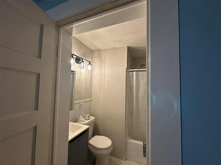 423 N Avenue A — Photo 10