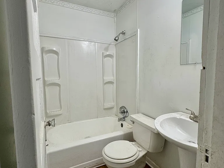 556 Lesesne St — Photo 22