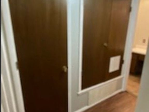 2nd image of 3907 N Rockwell Ave #217