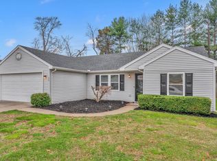 444 Canoe Creek Dr, Henderson, KY 42420