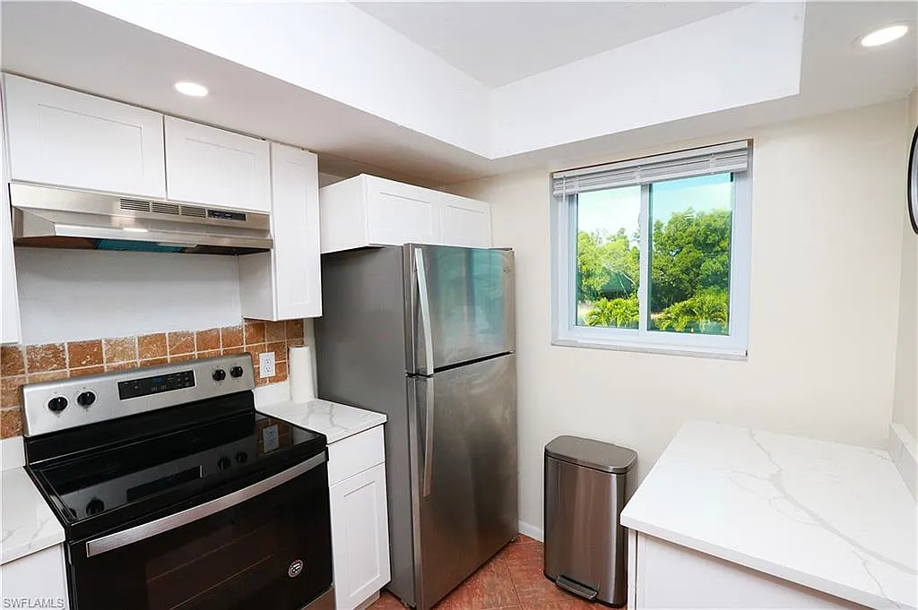 2 bed, 2.0 bath, 900 sqft, $1,650 — Photo 4