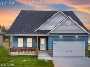 7453 Village Ct, Davisburg, MI 48350