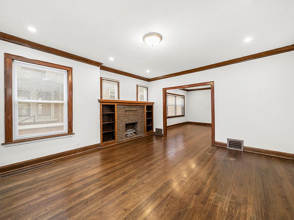 8506 S May St, Chicago, IL 60620 | Zillow