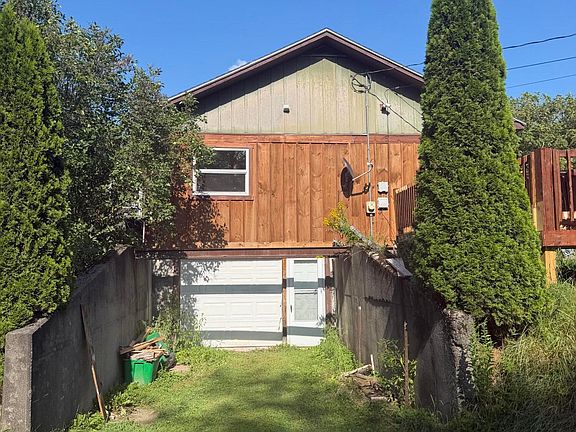3rd image of 195 Estes Avenue