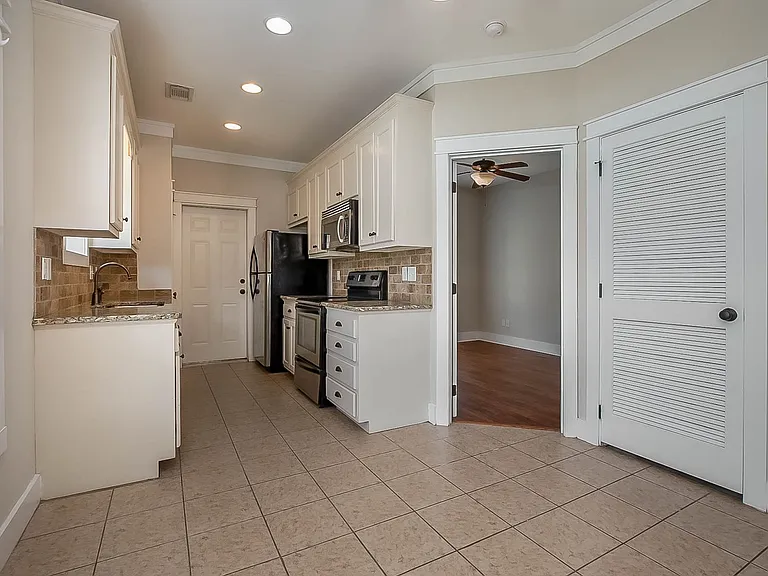 917 Homewood Dr #1 — Photo 9