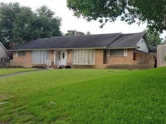 3rd image of 914 Stillmeadow Rd