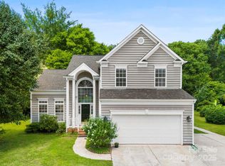 13832 Queenswater Ln, Charlotte, NC 28273