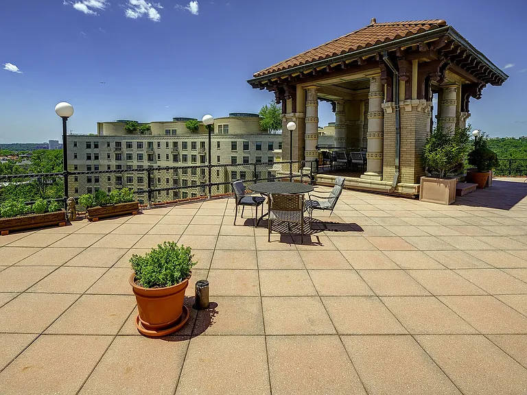 2311 Connecticut Ave NW #704 — Photo 32