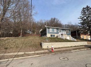 1801 Lincoln Ave, Dubuque, IA 52001