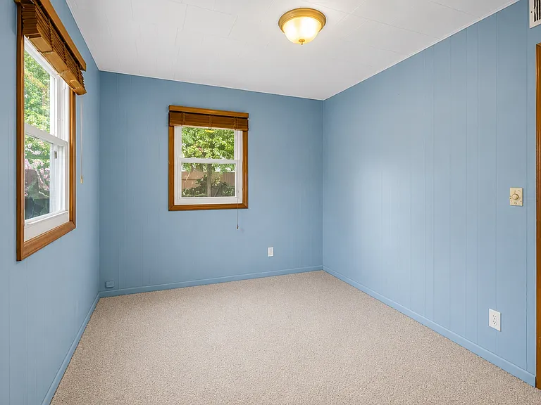 145 Rodney Ct — Photo 13