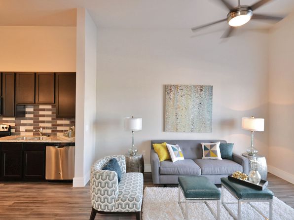 351 N 5th St APT 1354