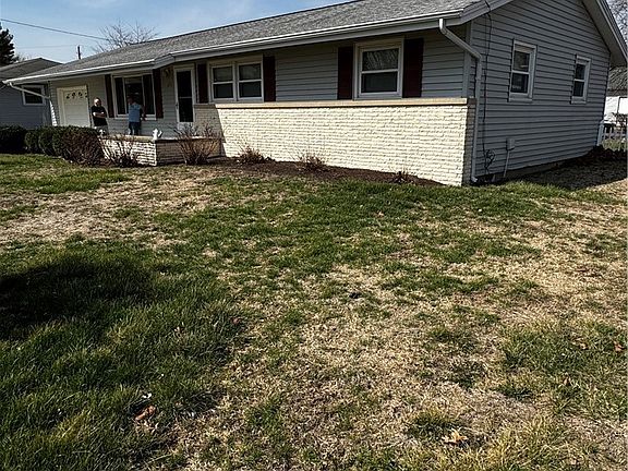 2nd image of 604 E Locust St