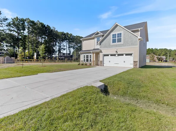 1505 Eastbay Dr, Fayetteville, NC 28312
