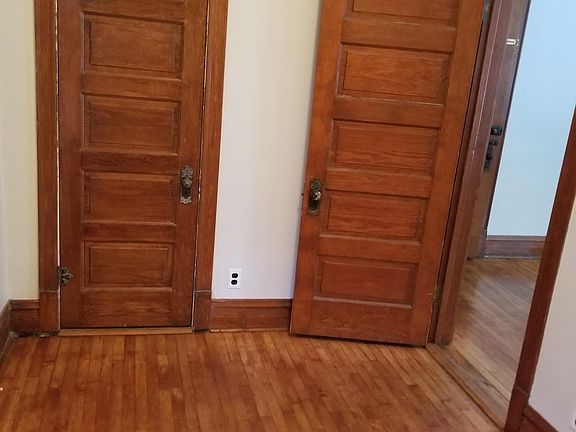 2nd image of 4538 S Fairfield Ave APT 1
