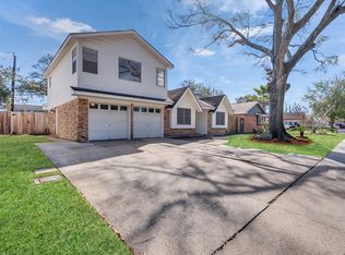 2305 Peach Ln, Pasadena, TX 77502