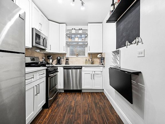 3rd image of 720 E 32nd St APT G7