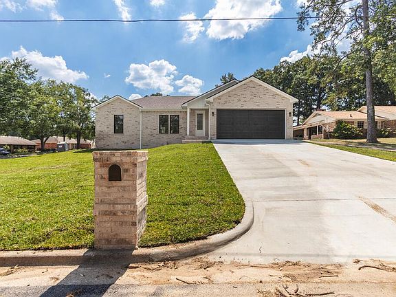 2nd image of 3110 Rob Ln
