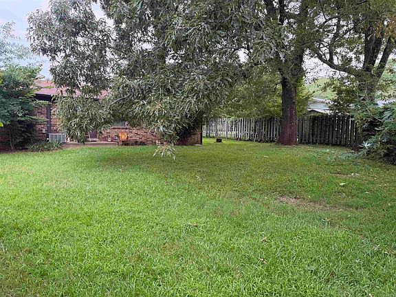 5th image of 506 Eve St S