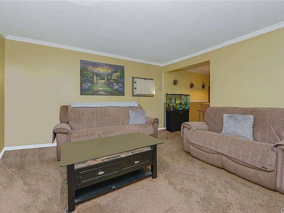 4th image of 37 Evans Ave