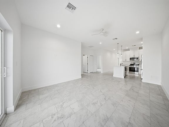 5th image of 10458-10460 Pendleton Ave #10458
