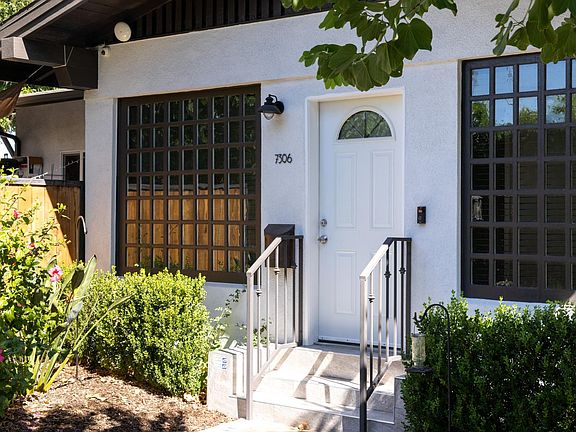 3rd image of 7306 Woodley Ave #7306