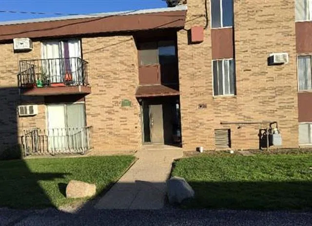 16112 Maple Park Dr Maple Heights OH | Zillow