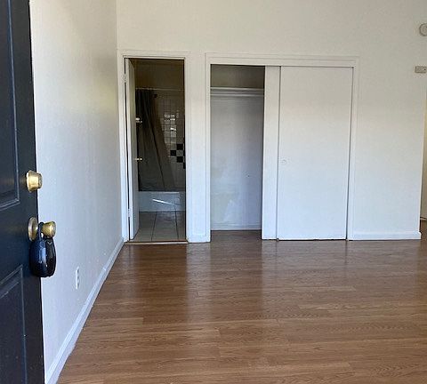4th image of 3123 Alma St