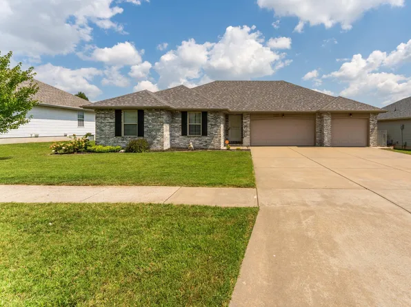 1102 S Tanner Drive, Springfield, MO 65802