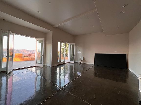 4th image of 16221 Highland Mesa Dr