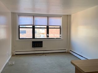 5847 N Winthrop Ave APT 404, Chicago, IL 60660