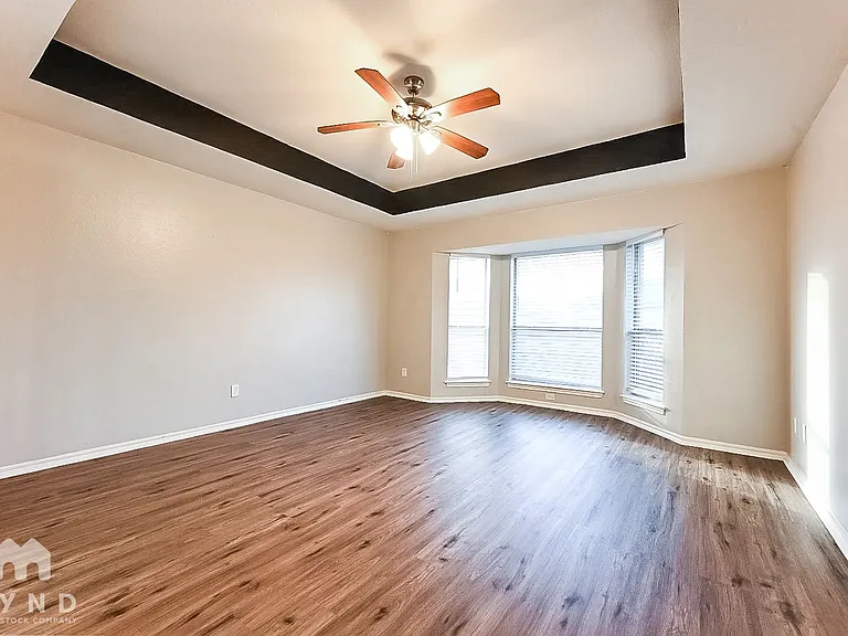 2526 Sunset Dr — Photo 9