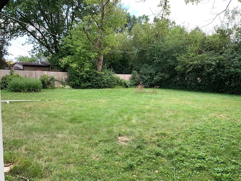 2nd image of 3425 Tamarind Dr