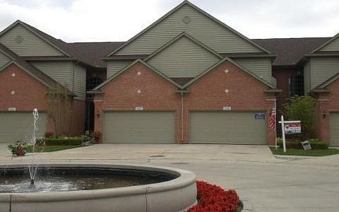 1st image of 1054 E Lorenzo Ct