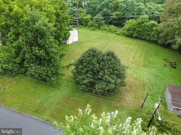 406 Burns St, Ranson, WV 25438